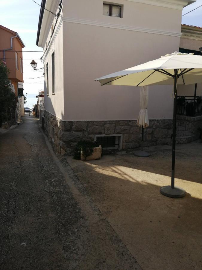 Centar Njivice Apartment Luaran gambar