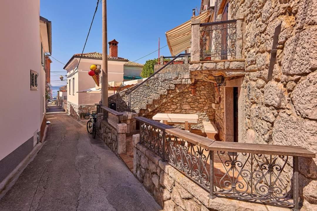 Centar Njivice Apartment Luaran gambar